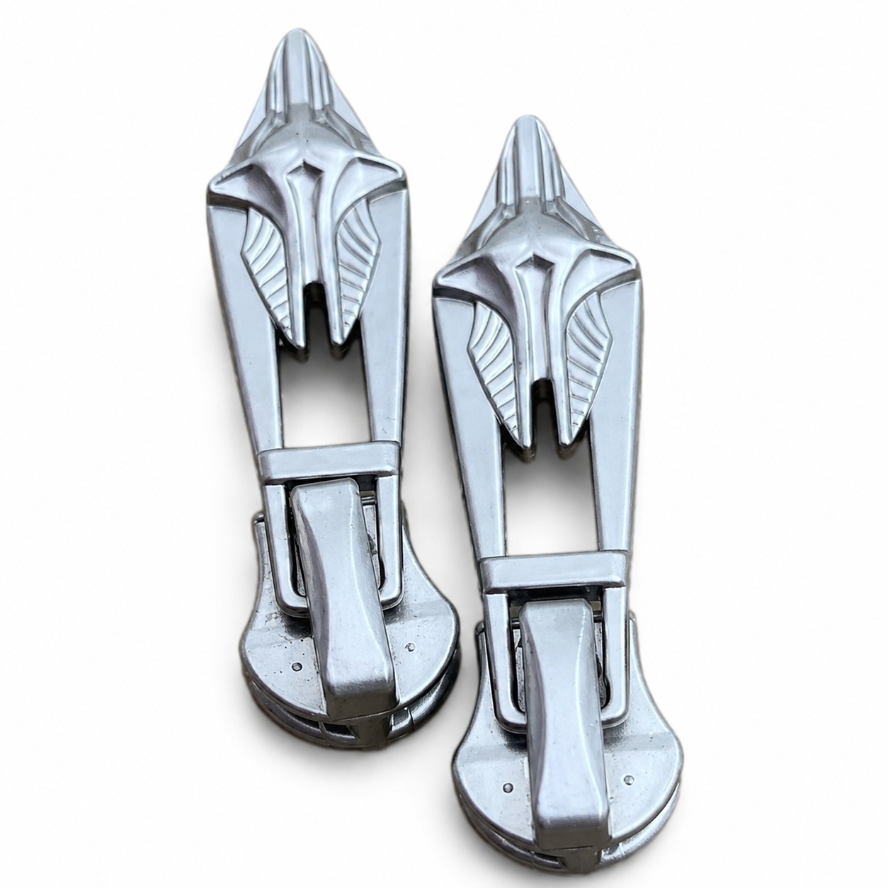 custom zinc alloy zipper puller silver gray streamlined wing pair — view 1